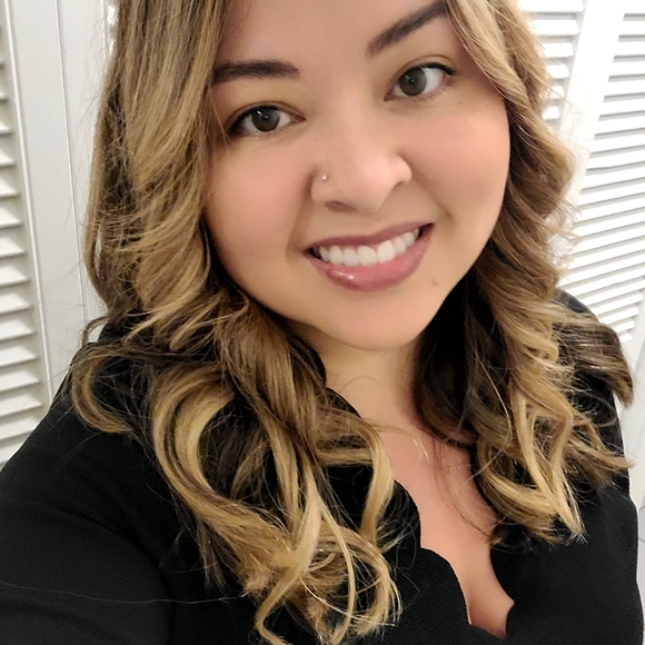 Meet your Posher, Wenona - Picture 2 of 2